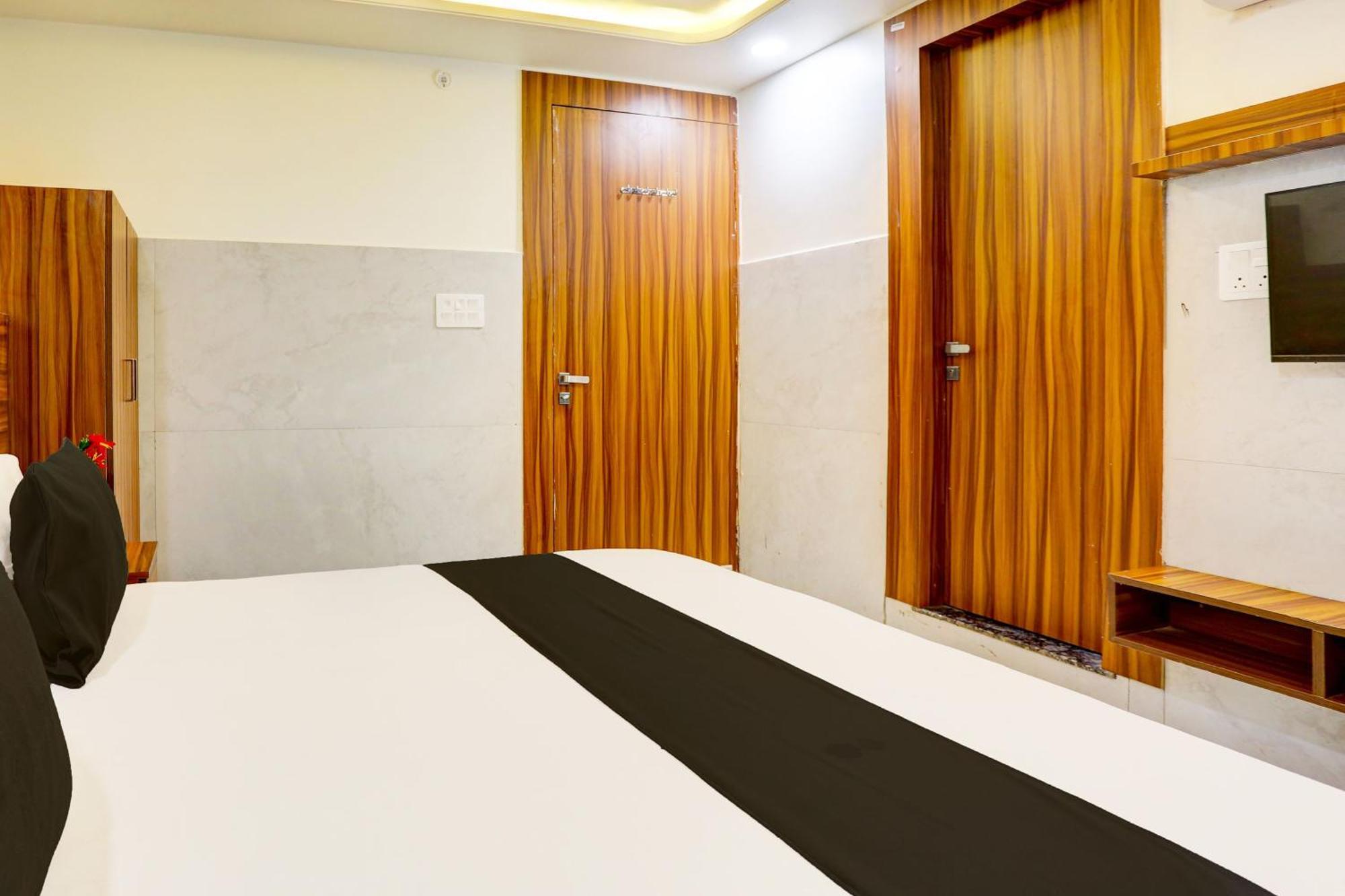 Hotel O Dev Paradise Gokul エクステリア 写真
